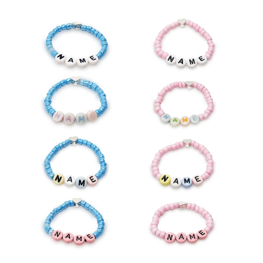Naam banden met letter kralen